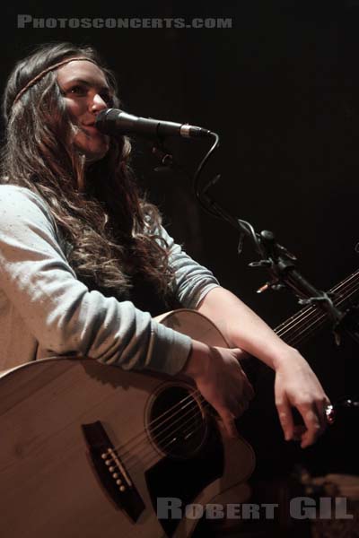 ANGUS AND JULIA STONE - 2010-05-08 - PARIS - Cafe de la Danse - 